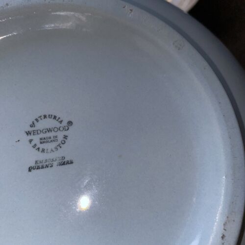 Large Wedgwood Blue Etruria Barlaston Embossed Queens Ware Round Blue Bowl - Picture 3 of 3