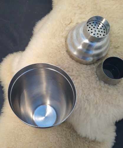 COCKTAIL SHAKER 24 OZ MARTINI COCKTAIL MIXER STAINLESS STEEL W/ LID- GOOD COND - Picture 8 of 11