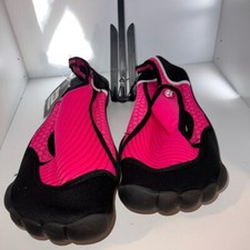 Athletic works, 11, pink and black padded insole rugged outsole grip strap close