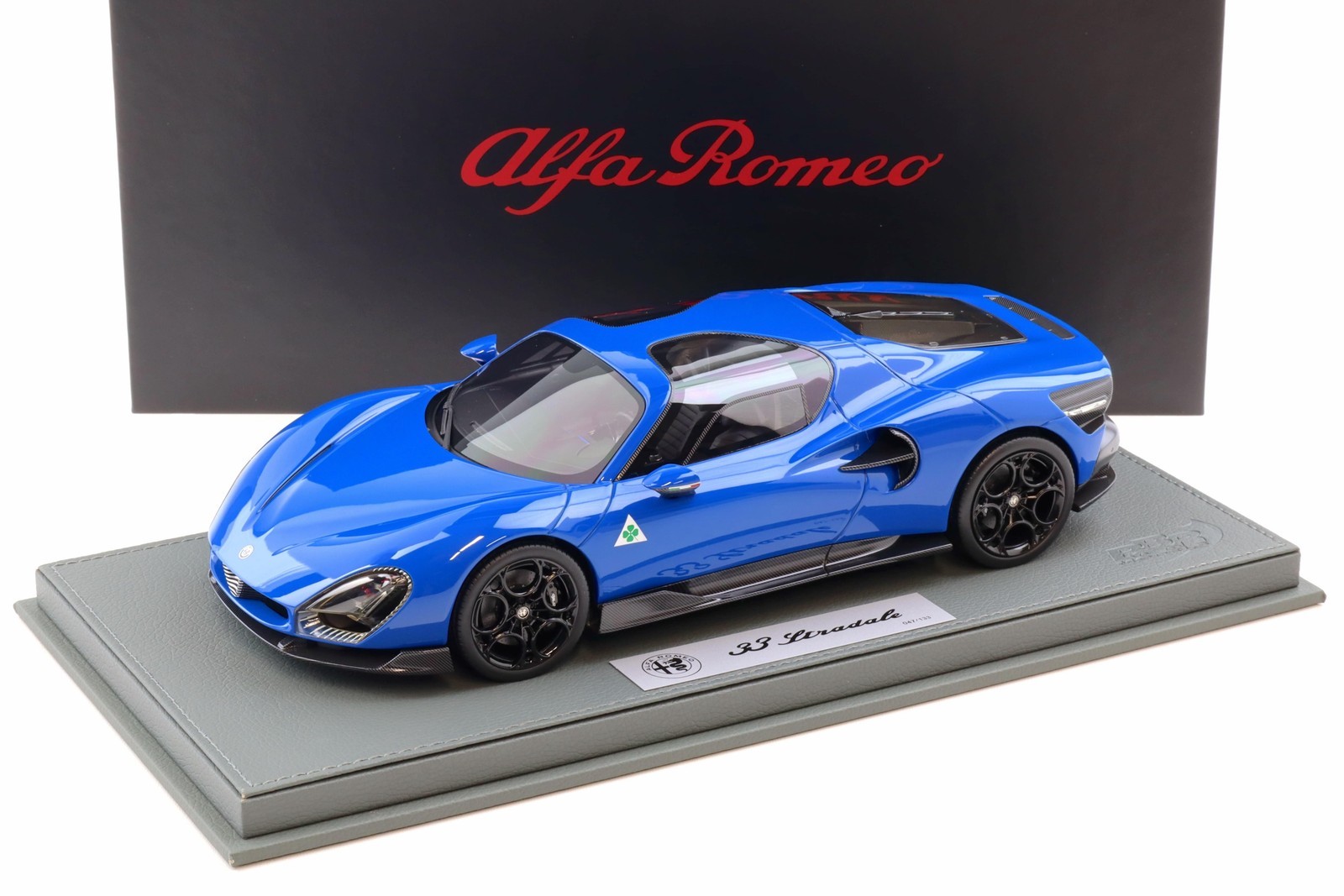 1:18 BBR Alfa Romeo 33 Stradale Blue real - Limited 133 pcs.