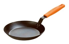 Lodge Mfg CRS12HH61 12 Inch Seasoned CarbonSteel Skillet with Orange Silicone Ho