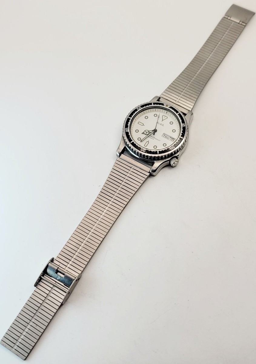 Vintage Seiko Alba V348-6070 JDM Diver Style Quartz Watch White
