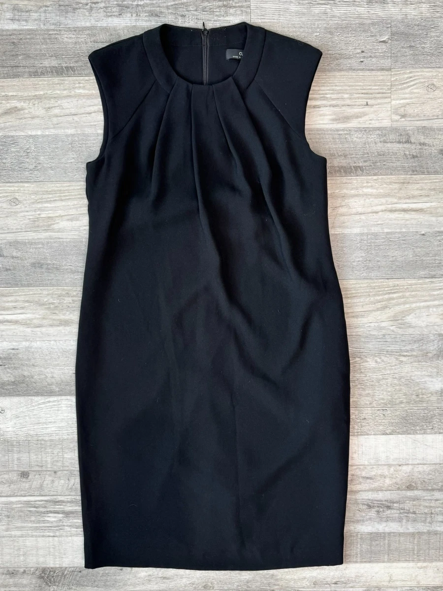 green emerald velvet dress Right On Cue Midi Dress