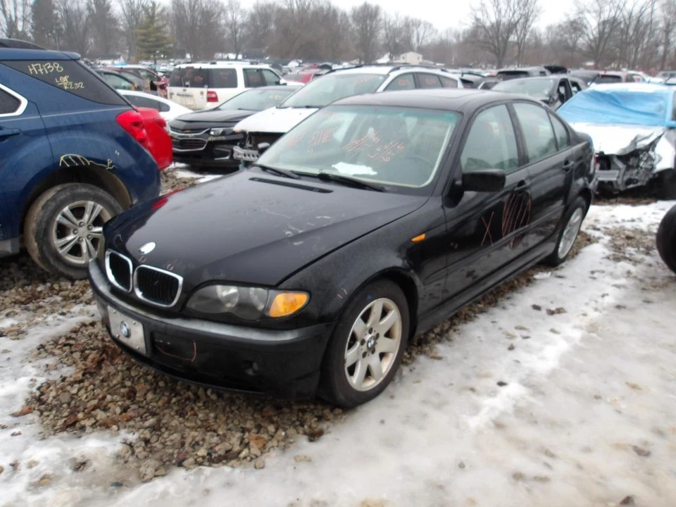 Trunk/Hatch/Tailgate Sedan Canada Market Fits 01-05 BMW 320i 2044771 - Image 2 of 4