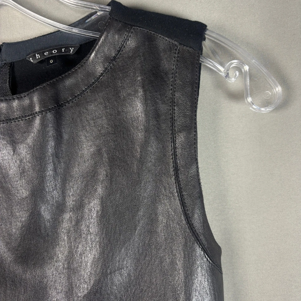 Vestido para mujer Theory 0 negro cuero de cordero genuino con paneles mini sin mangas Foto 4 de 4