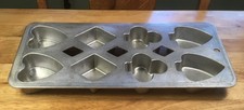 Vtg. WearEver Card Suits ~Muffin/Cupcake/Cornbread Pan ~Cast Aluminum #2798 ~USA
