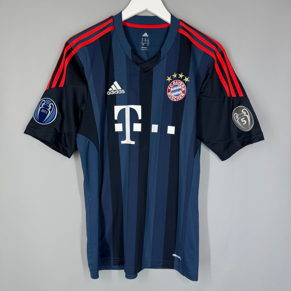 BAYERN MUNCHEN 2013/2014 THIRD FOOTBALL SHIRT JERSEY #7 RIBERY