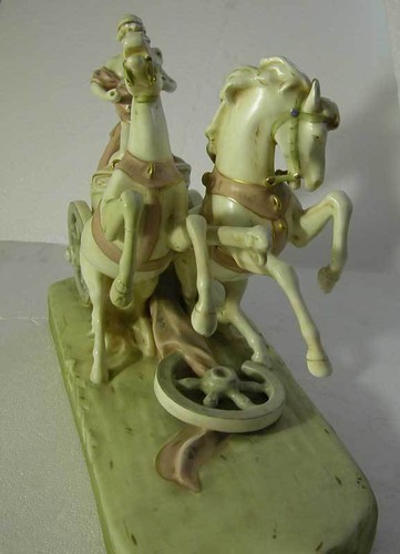 A ROYAL DUX STYLE PORCELAIN VINTAGE BIG CHARIOT - Picture 6 of 9