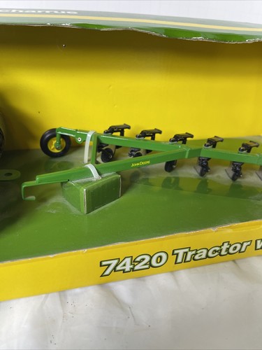 John Deere 7420 Tractor w Blade & 6 Bottom Plow Duals All Around 1/32 by Ertl - Picture 5 of 15