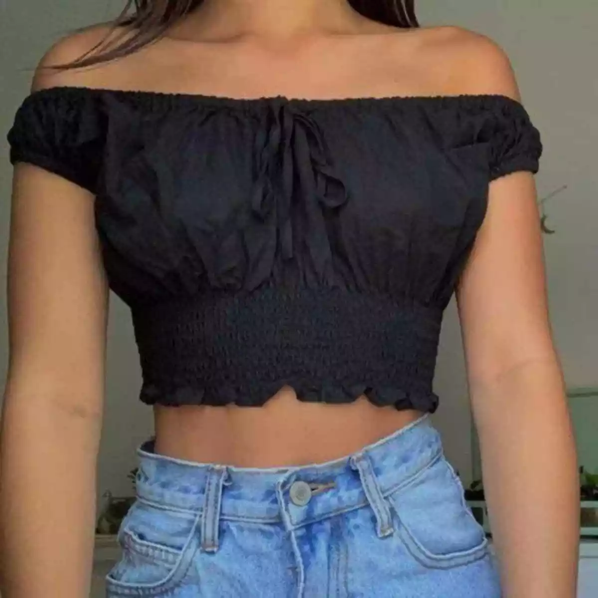 Brandy Melville John Galt Marilyn Smocked Off The Shoulder Black Crop Top