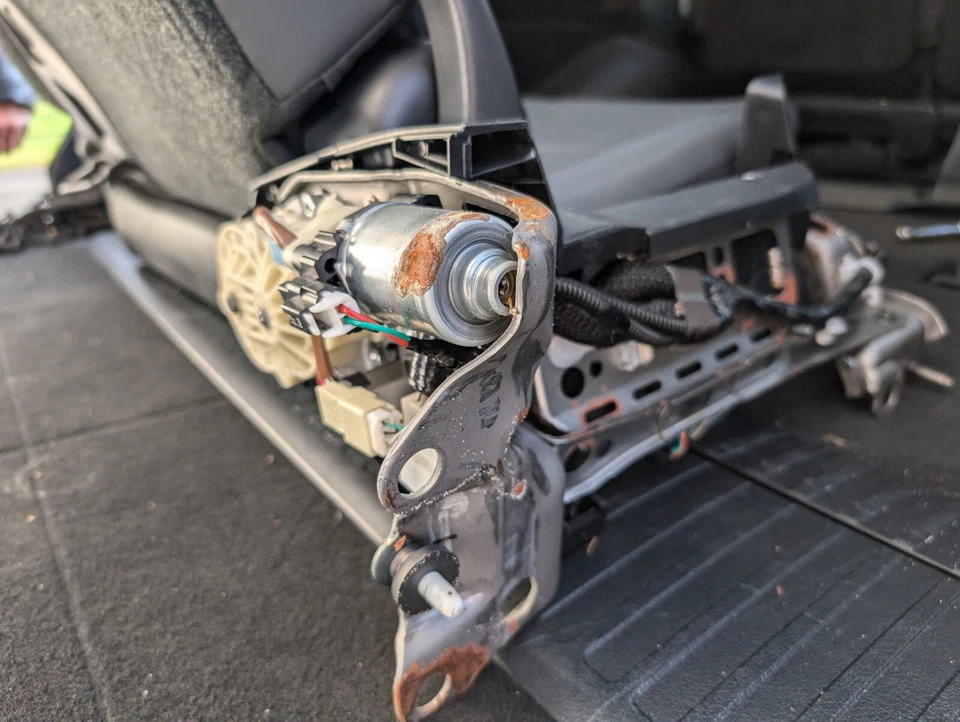 Lexus LX 570 2016-2019 tercera fila de asientos Foto 3 de 4