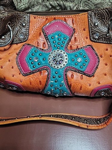 Blazin Roxx Handbags - Picture 6 of 8