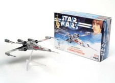 PRECIO PROMOCIONAL - X-Wing Fighter Luke Skywalker - MPC 948 escala 1/63 Star Wars