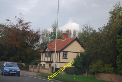 Photo 6x4 House by the A140 Foxhole/TM2197  c2014