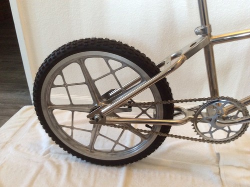 RARE VINTAGE MONGOOSE MOTOMAG BMX COMPLETE BICYCLE. OG NICKEL. - Picture 2 of 6