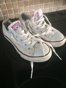 converse dirty trainers
