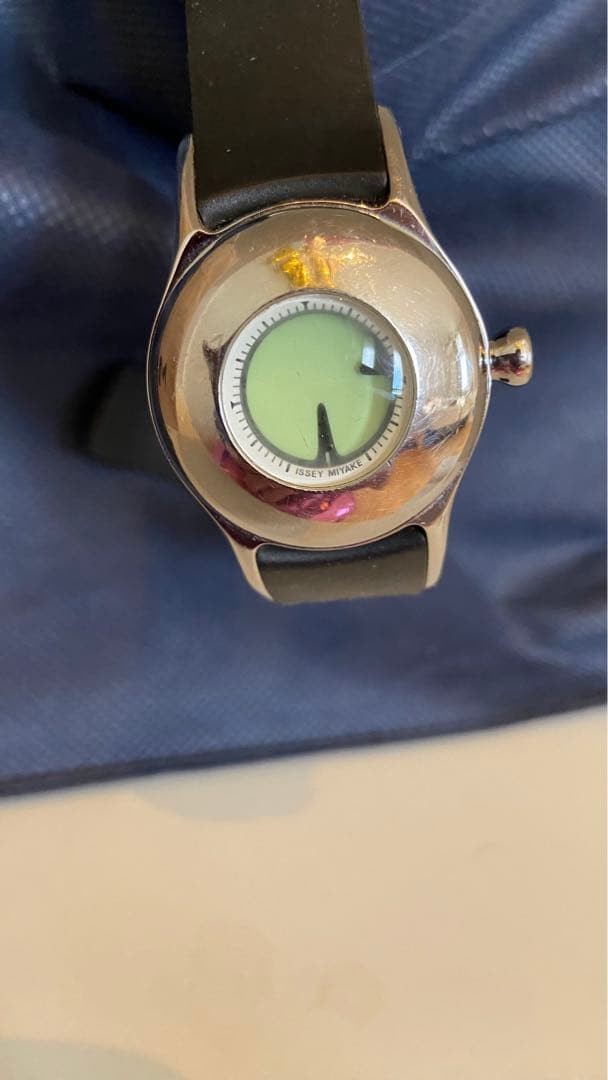 Issey Miyake Ovo Watch SILAR001 Rare Used, Needs Battery, No Box