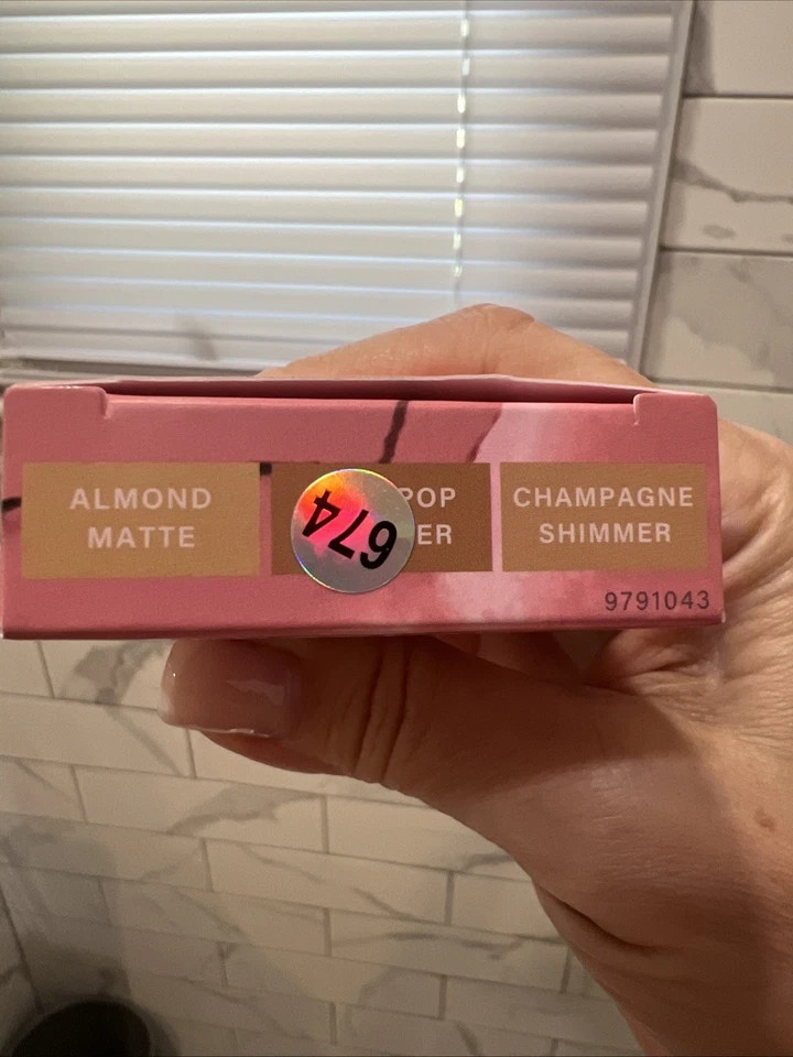 Trio de sombras de ojos líquidas Mally XO Evercolor colección de 3 piezas .10 oz ea. NUEVO CON CAJA Foto 2 de 3