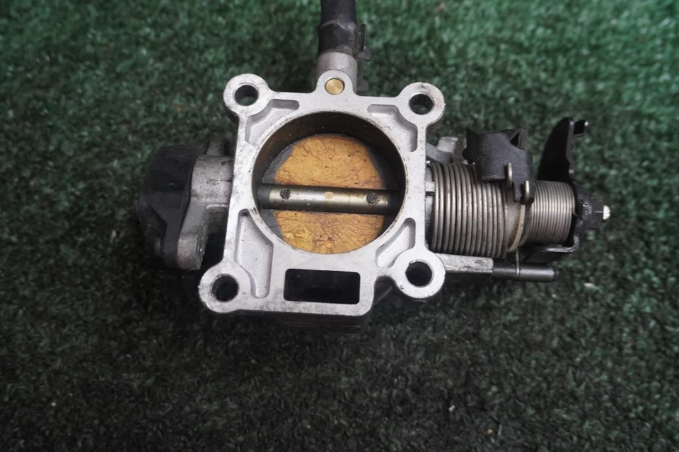 Hyundai Tucson 2004 2005 2006 motor 2L carrocería del acelerador fabricante de equipos originales 136 k millas 7510025751 Foto 2 de 4