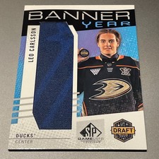 Leo Carlsson 2025-26 Upper Deck SP Game Used NHL Draft Banner Year