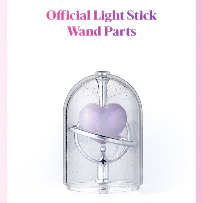 SUMMER MOON with ILLIT Official MD Badge / Compass / Light Stick