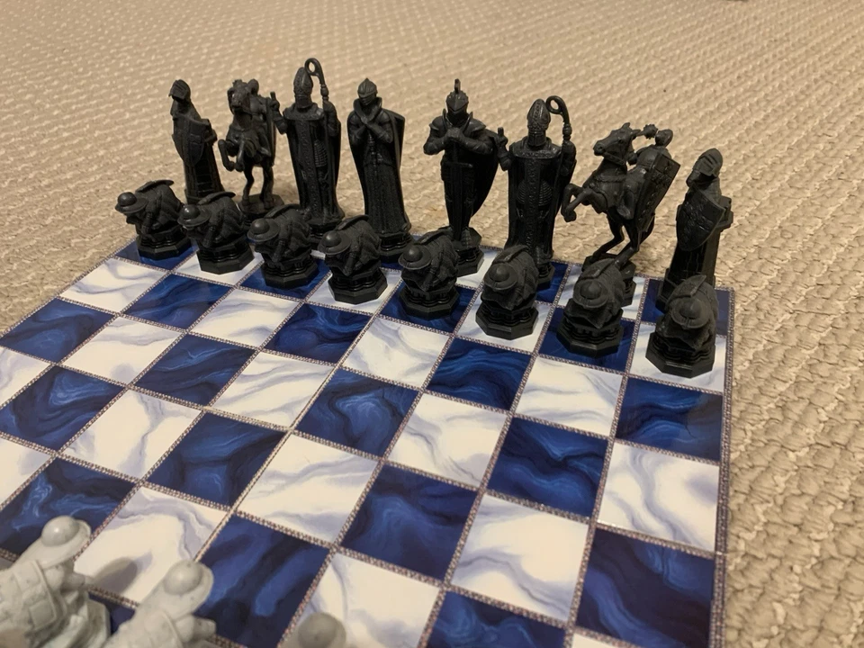 Harry Potter Wizard Chess Game Original Box Complete 2002 Mattel - Image 3 of 4