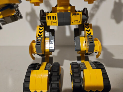 Lego The LEGO Movie 70814 Emmet's Construct-O-Mech - Preowned, Missing Unikitty - Picture 6 of 9