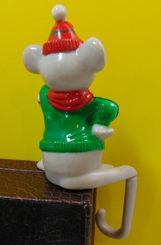 Mouse Stocking Holder - Vtg. 1980's Hard Plastic Christmas Stocking Holder - Picture 3 of 5