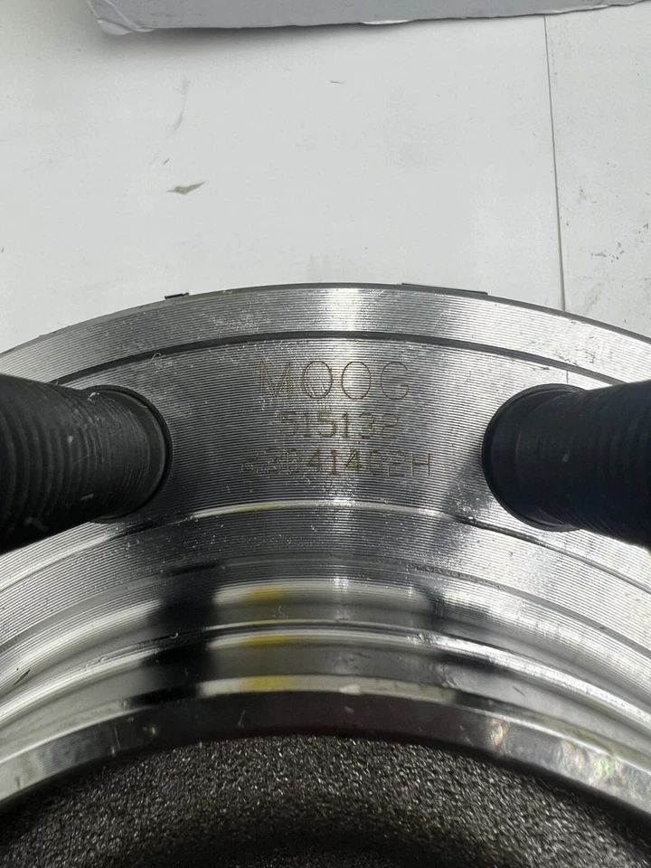 Колесный подшипник и ступица в сборе MOOG 515132 для Ford F-450 Super Duty 2011-16 годов выпуска - Изображение 4 из 4