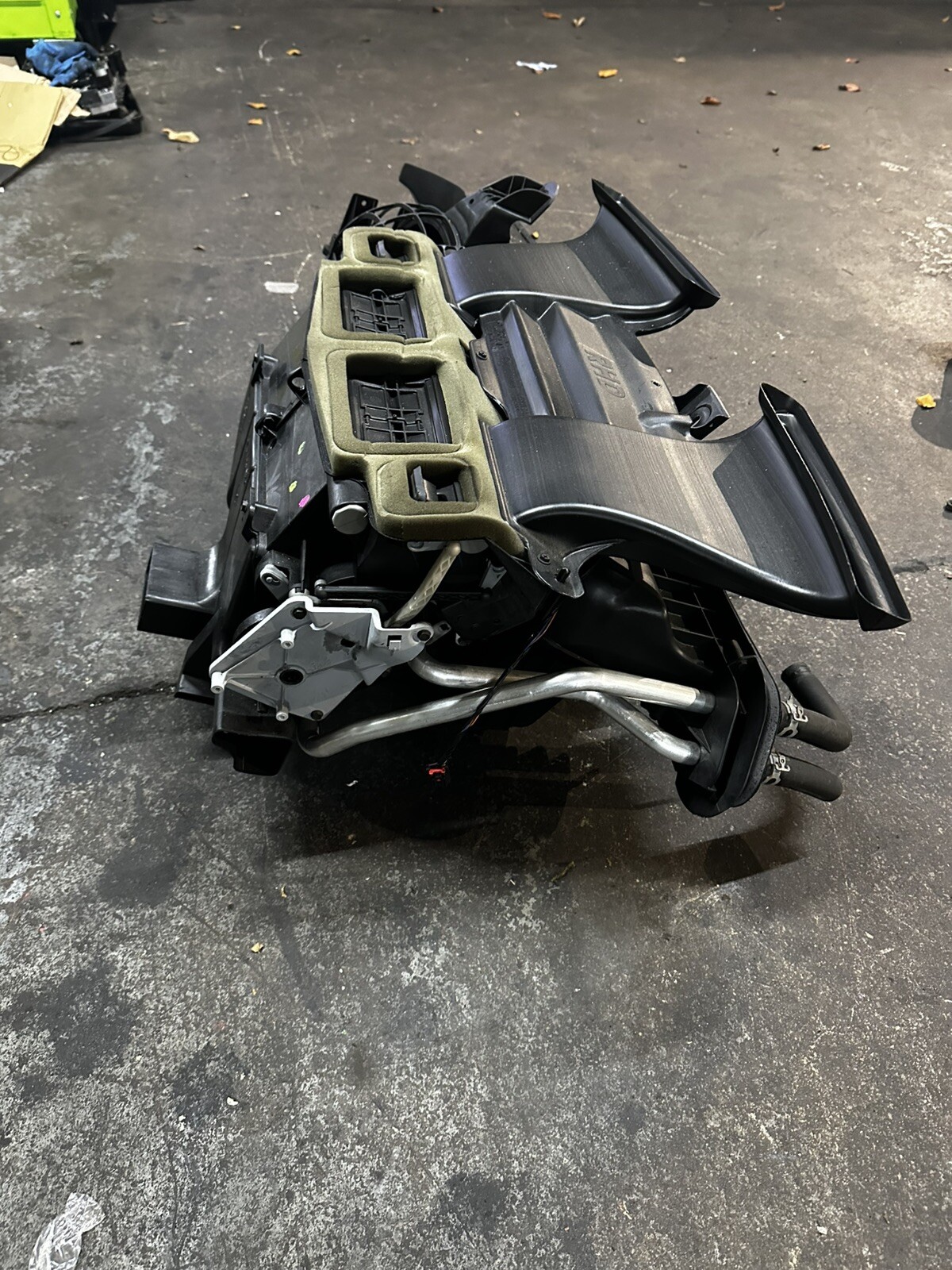 Picture 3 of 4