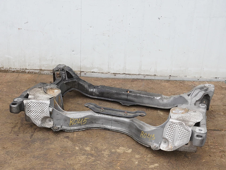 2003 - 2006 Mercedes Benz Sl Class R230 Sl500 Crossmember Subframe Front Oem Foto 4 de 4