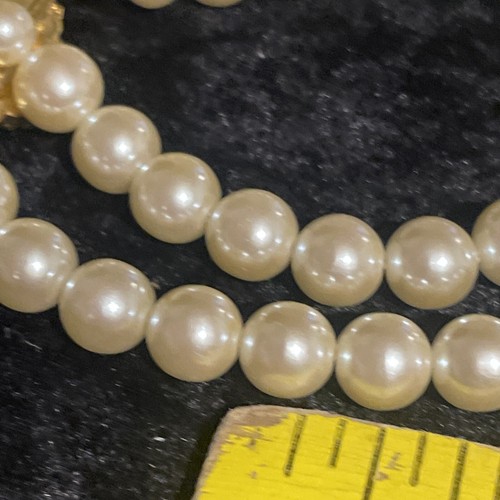 Bracciale vintage doppio filo di perle finte color panna 7,5 pollici - Foto 8 di 9
