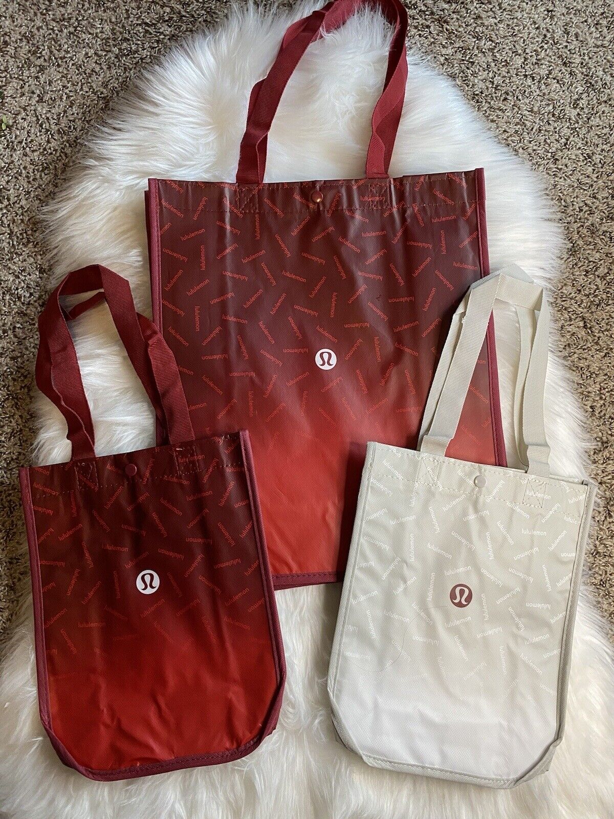 Lululemon Everyday Bag 1L /Try-On - YouTube