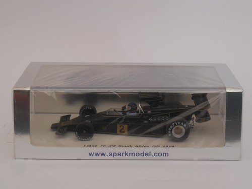 1/43 Spark S1777  Lotus 76  # 2  Jacky Ickx  1974 South African GP  - Bild 1 von 2