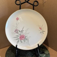 Vintage Golden Rose Fine China Of Japan , dinner plate, refer to pictures .￼