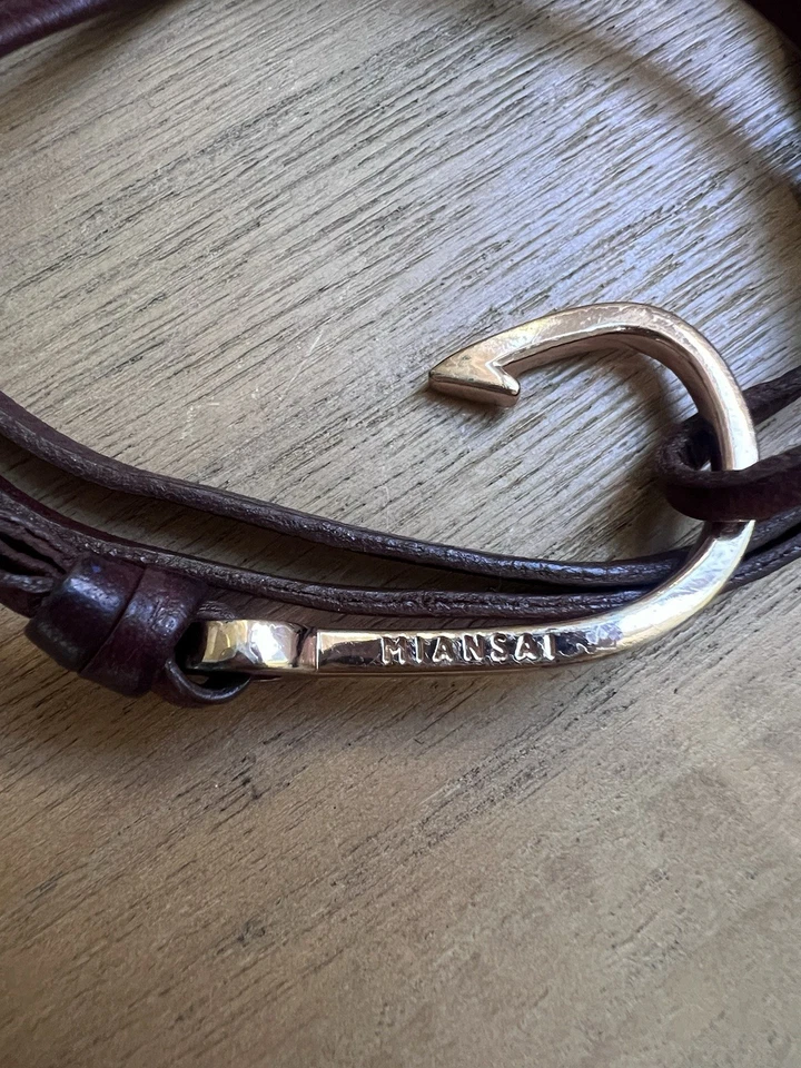 Pulsera Miansai Gancho Marítimo Gancho Cuerda, Cuero Marrón Foto 2 de 4