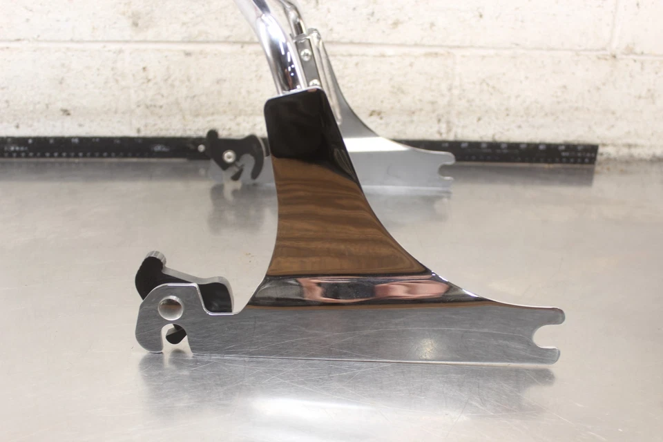 2013-17 Harley-Davidson Breakout CVO FXSBSE BACK REST SISSY BAR Z100 Foto 2 de 4