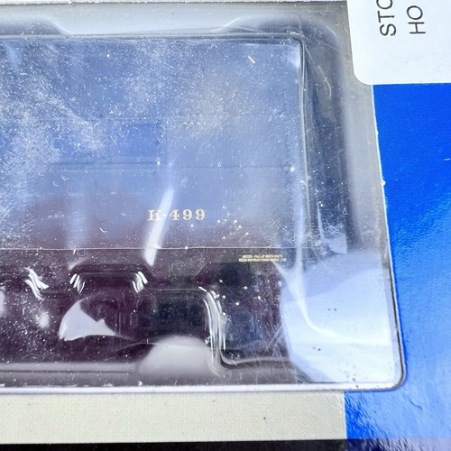 Walthers HO Scale 932-24181 ACF Troop Kitchen Cars (2-Pack) K-252 & K-499 - Picture 4 of 15