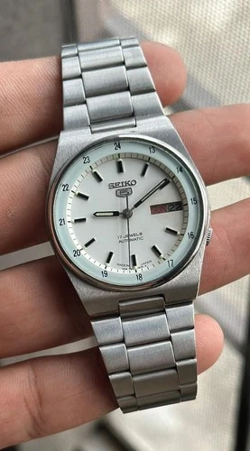 Vintage Seiko 5 Automatic 17 Jewels Japan Made Watch For Mens 7009-3161