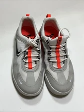 Nike SB Nyjah Free 2 Neutral Grey Bright Crimson Men Size 6.5 BV2078-007