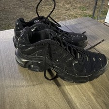 Nike Air Max Plus TN Triple Black Size 4Y 655020-053 YOUTH