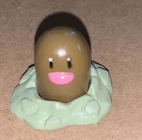 Diglett Figure Original Nintendo CGTSJ TOMY China 1999 Vintage Rare