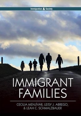 Einwandererfamilien von Leisy J. Abrego (Englisch) Taschenbuch