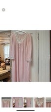 Vintage Nightgown By Miss. Elaine With Embroidery in Pink. Size M.