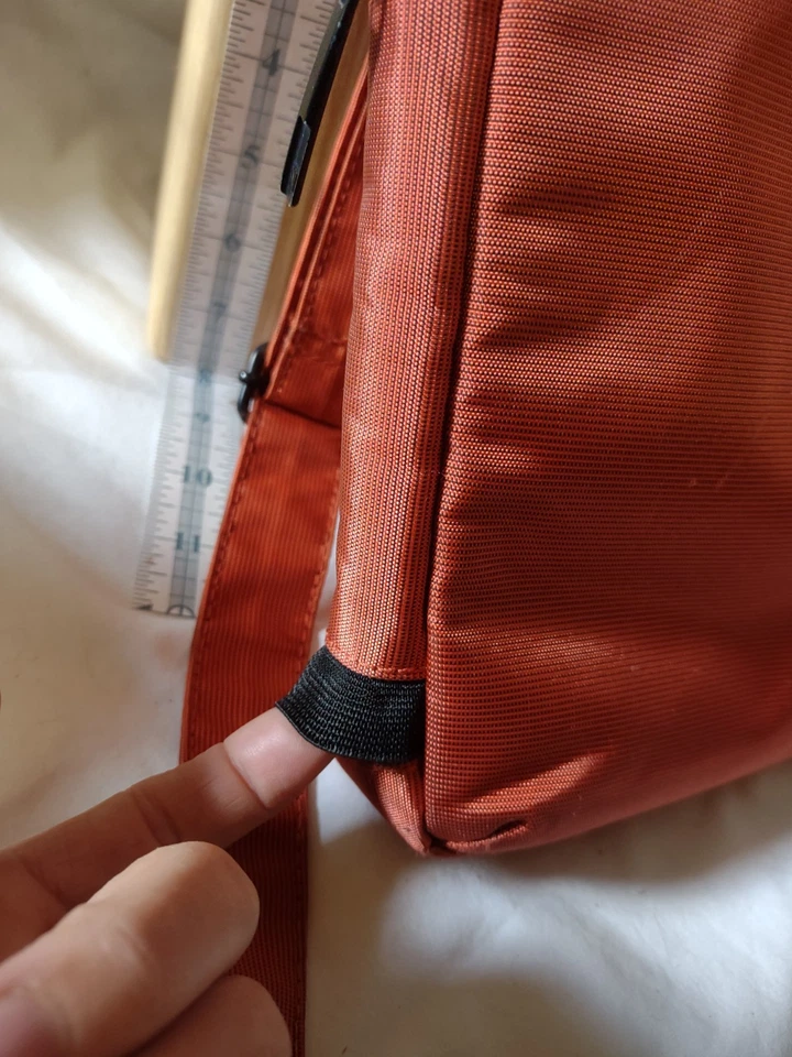 Оранжевая сумка Tucano Powerbook с подкладкой съемный плечевой ремень - Изображение 3 из 4