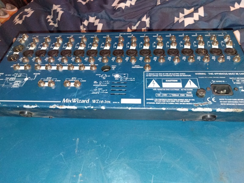 ALLEN & HEATH MIXWIZARD WZ 16:2 DX RACK MOUNTABLE MIXING CONSOLE UNTESTED READ