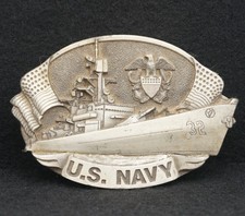 WC09171 NICE VINTAGE 1981 U.S. NAVY ARMED FORCES COMMEMORATIVE BELT BUCKLE