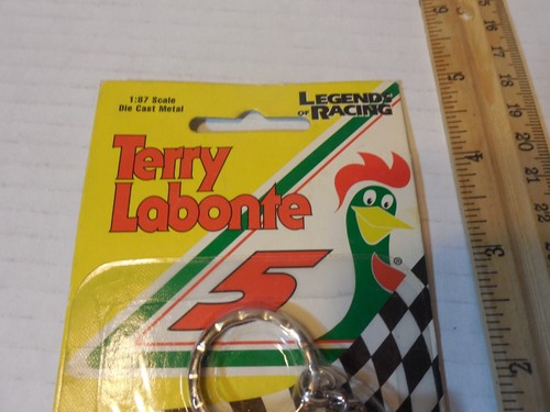 Vtg Terry Labonte #5 NASCAR Legends Of Racing Kellogg’s 1:87 Scale Key Chain NIP - Picture 2 of 10