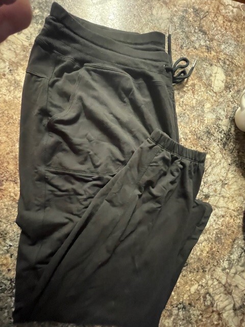 Picture 2 of 4