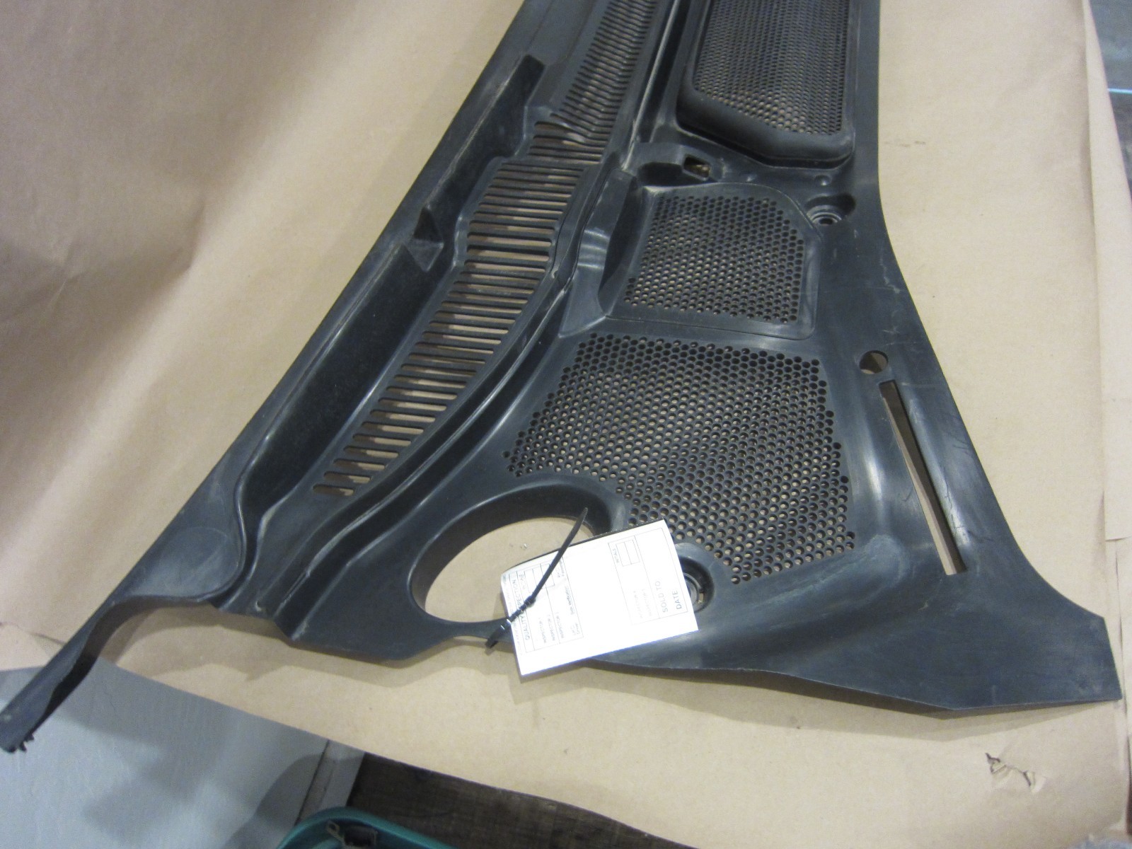 Bentley Continental Windshield Cowl Part# 3W8819415E